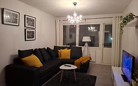 City Apartment Snellmaninkatu 22 A, yksityinen pistokkeellinen paikoitus sisältyy hintaan